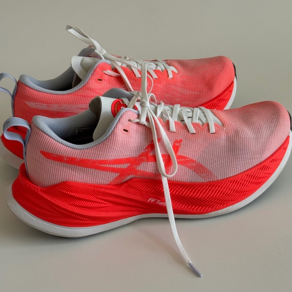 ASICS Superblast Running Shoes Hazard Green Sunrise Red 1013A143 Mens 10 - Picture 3 of 10